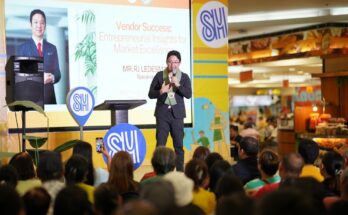 Entrepreneur, Actor, Model RJ Ledesma was the talks to Iloilo City's market vendors during the Vendor Success Entrepreneurial Insights for Market Excellence during the Capacity Development Training program of the Iloilo City Government and SM.