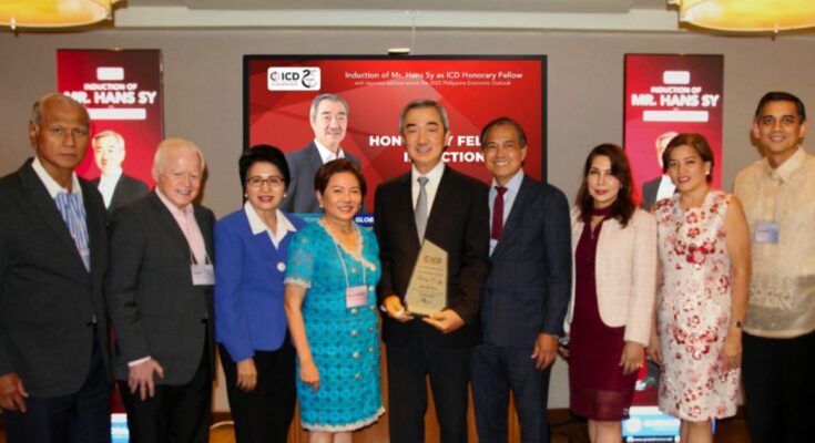 From Left to Right: Senen L. Matoto (ICD Trustee), Amb. Jose L. Cuisia Jr. (ICD Trustee and Honorary Fellow), Tomasa H. Lipana (ICD Trustee), Atty. Benedicta Du-Baladad (ICD Trustee), Hans T. Sy (ICD Honorary Fellow), Atty. Pedro H. Maniego Jr. (ICD Chairman), Imelda Ceniza-Tiongson (ICD Vice Chairperson and Trustee), Ma. Victoria C. Españo (ICD Treasurer and Trustee) and Atty. Jose Tomas C. Syquia (ICD Trustee).