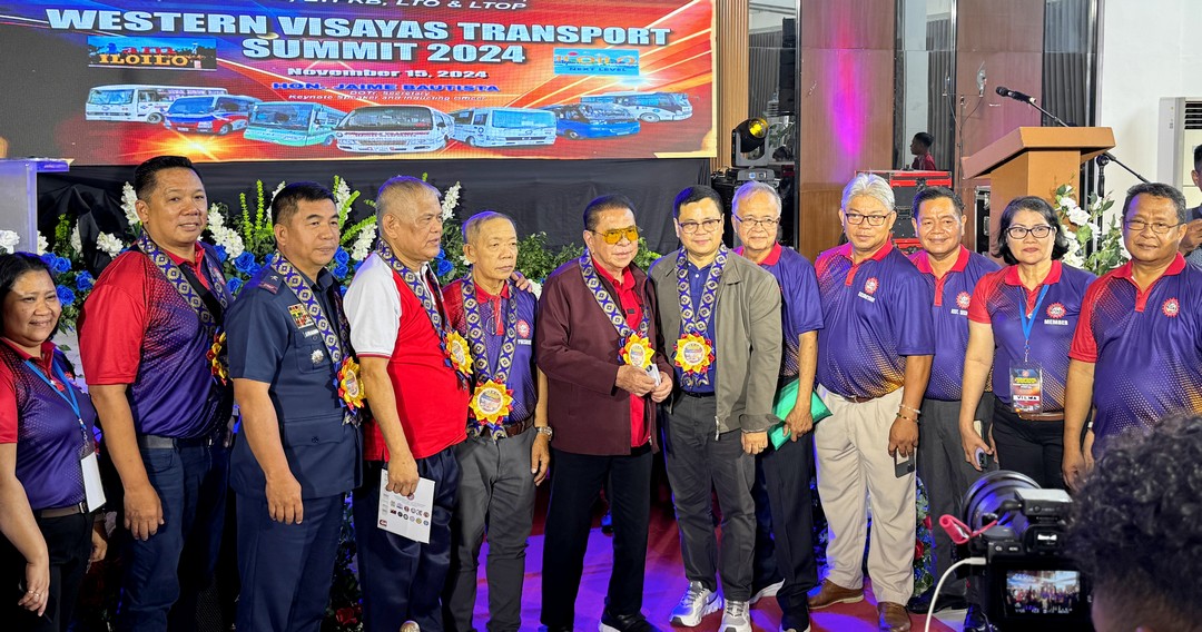 Chavit Singson introduced E-jeeps in Iloilo City